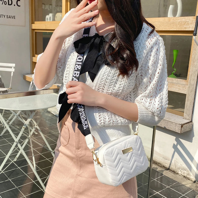 Fashionable Shoulder Bag for Women Wavy Pattern Crossbody Bag Trendy Girl Strap Bag Purse Solid Color Handbags Pu Leather